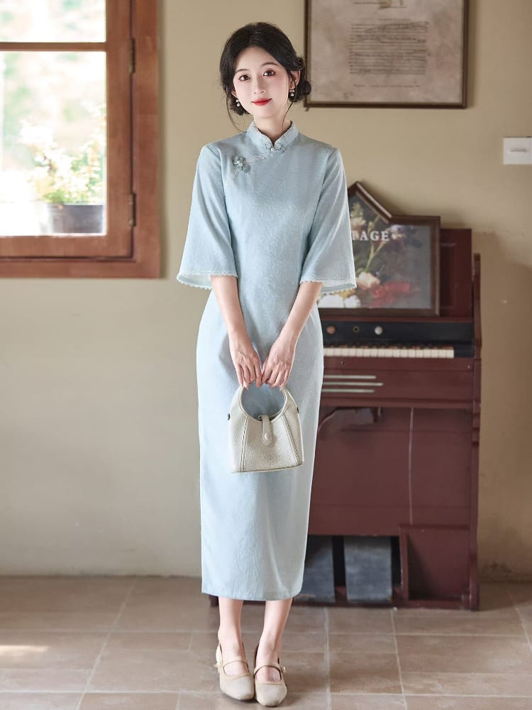 Beth and Brian Qipao-LSB Sophia Subtle Leaf Jacquard Midi Cheongsam With Three-Quarter Sleeves