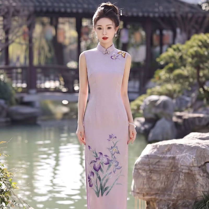 Beth and Brian Qipao-WS Evelyn Butterfly & Iris Embroidery Sleeveless Cheongsam
