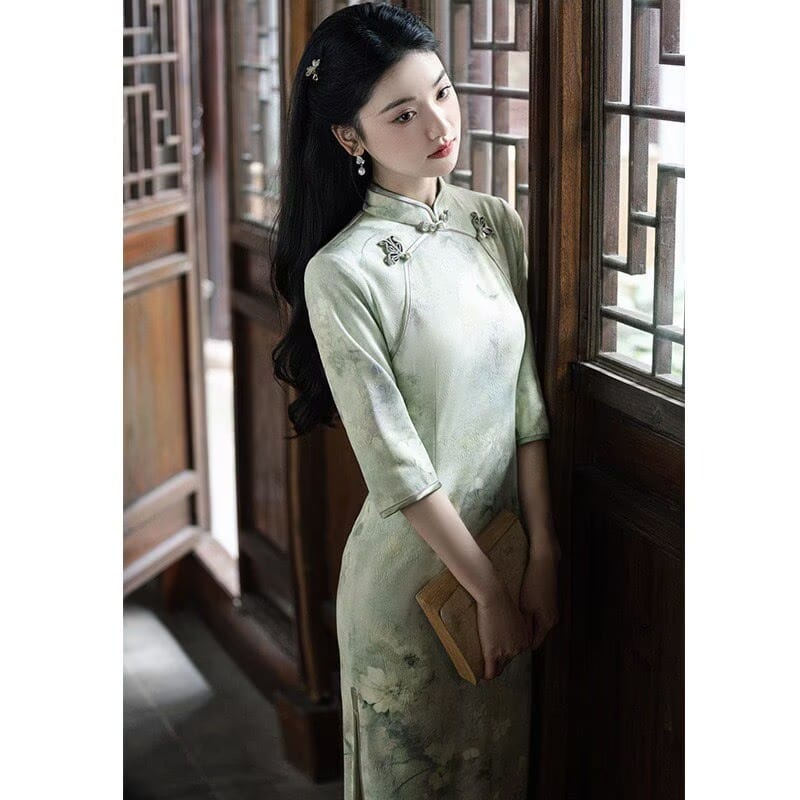 Beth and Brian Qipao-WS Luna Watercolor Floral Jacquard Satin Midi Cheongsam With Three-Quarter Sleeves