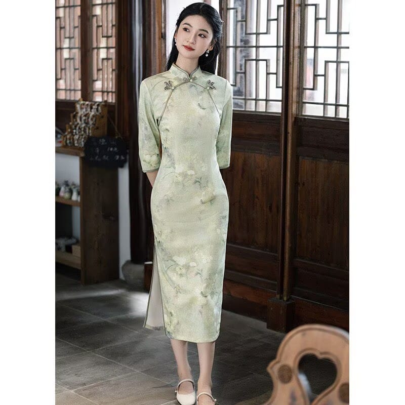 Beth and Brian Qipao-WS Luna Watercolor Floral Jacquard Satin Midi Cheongsam With Three-Quarter Sleeves