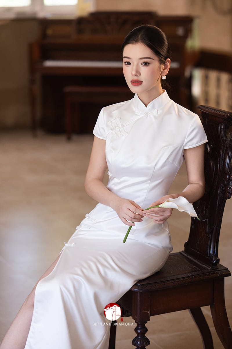 Beth and Brian Qipao-Exclusivedesigner Exclusive Designer Collection | Minimalism White long Cheongsam Gown