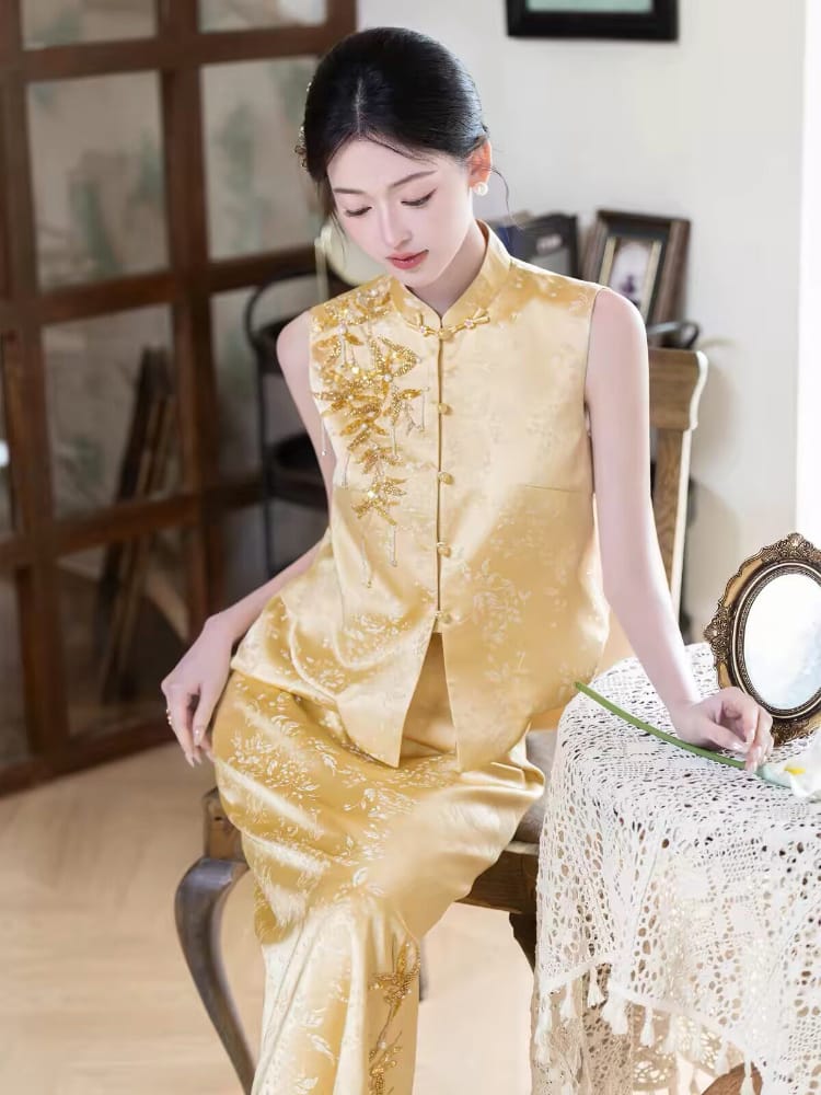 Beth and Brian Qipao-QHM Luna Vintage Gold Brocade Two‑Piece Cheongsam Set