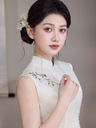 Beth and Brian Qipao-LSB Ivy Beige Sleeveless Floral Embroidery Midi Cheongsam