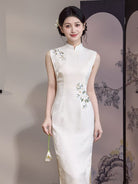 Beth and Brian Qipao-LSB Ivy Beige Sleeveless Floral Embroidery Midi Cheongsam