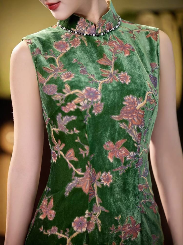 Beth and Brian Qipao-CZX Old Shanghai Style, Ivy Green Floral Long Cheongsam