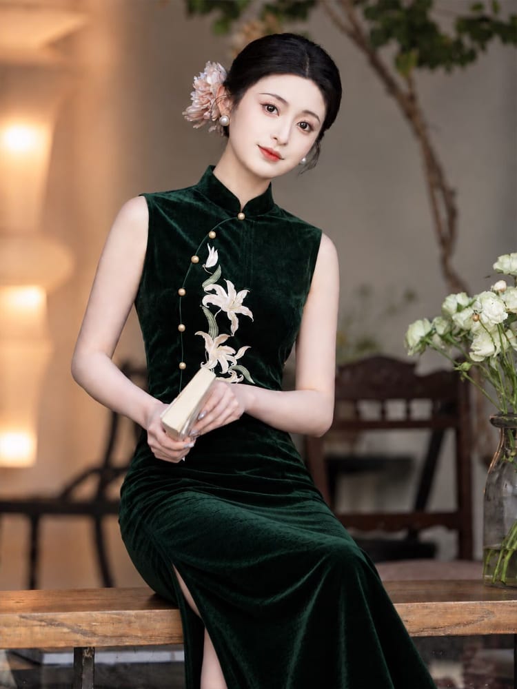 Beth and Brian Qipao-LSB Vivian Velvet Lily Embroidery Sleeveless Cheongsam