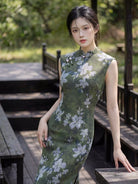 Beth and Brian Qipao-YG Chloe Green Sleeveless Floral Midi Cheongsam