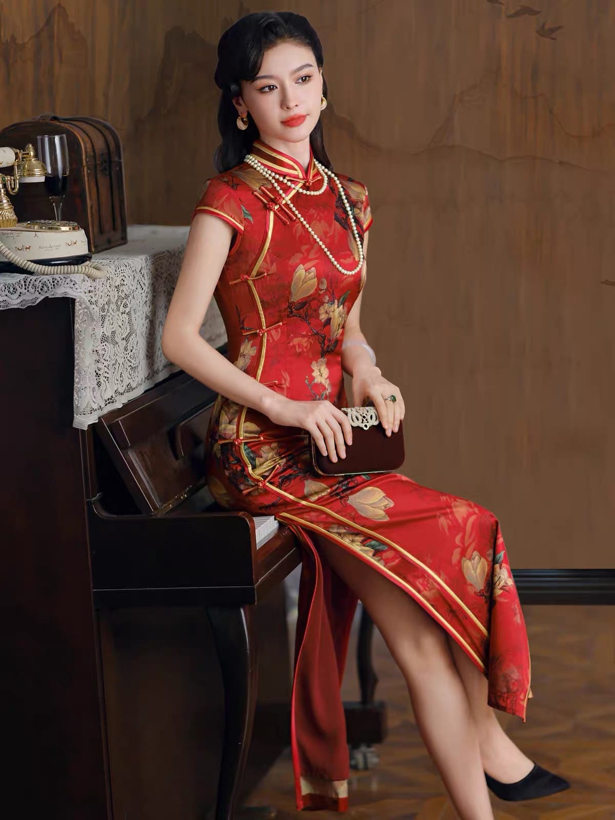 Beth and Brian Qipao-TL Magnolia flower，premium 19 mome mulberry silk long Qipao for Tea Ceremonies
