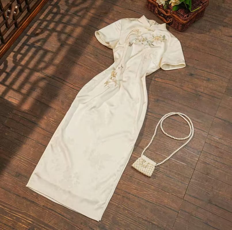 Beth and Brian Qipao-SCRJ Floral Embroidery Midi Cheongsam Dress