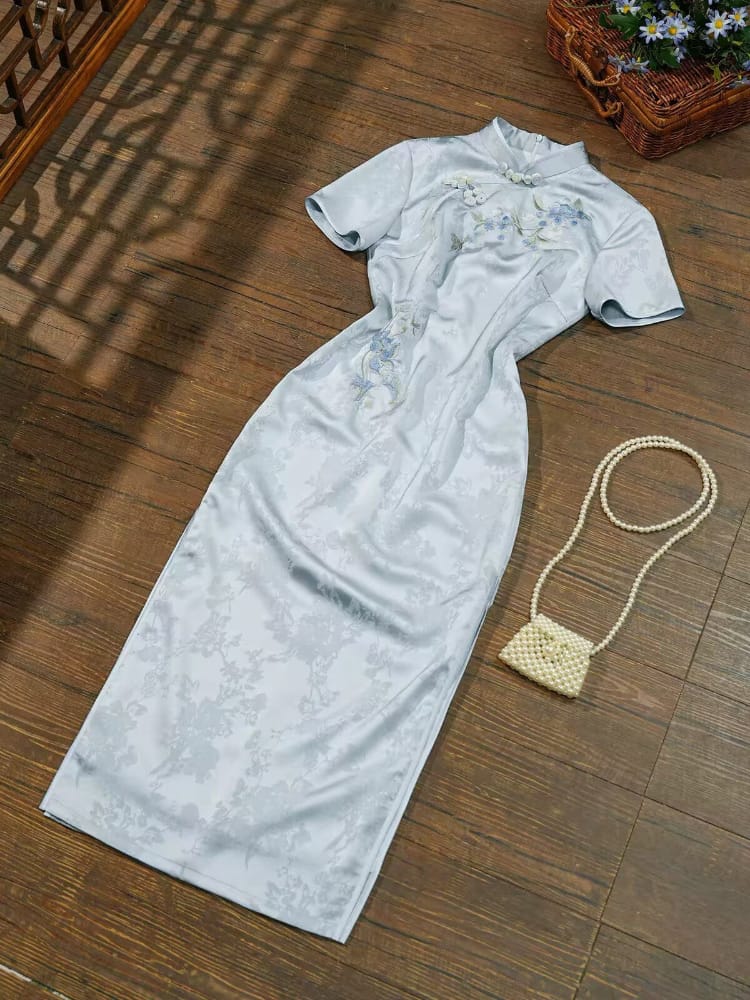 Beth and Brian Qipao-SCRJ Floral Embroidery Midi Cheongsam Dress