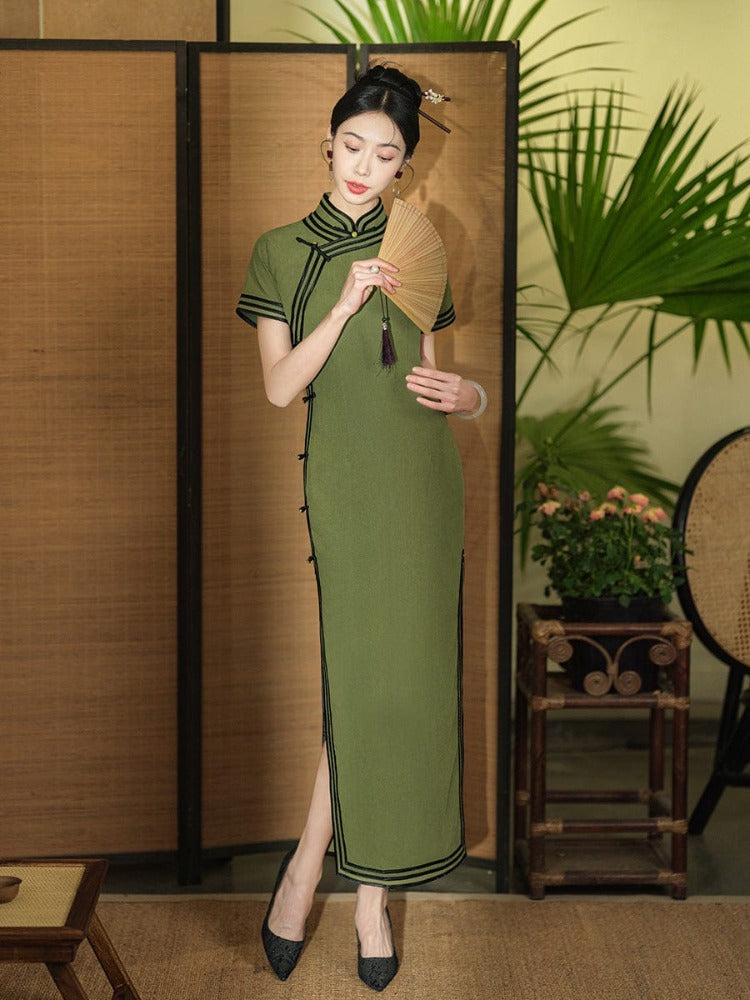 Beth and Brian Qipao-JD Plain pattern, high end green long Cheongsam