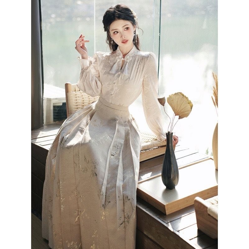 Beth and Brian Qipao-ARS Ming Dynasty, Jacquard and Woven golden fabric, long MaMian Qun set 馬面裙