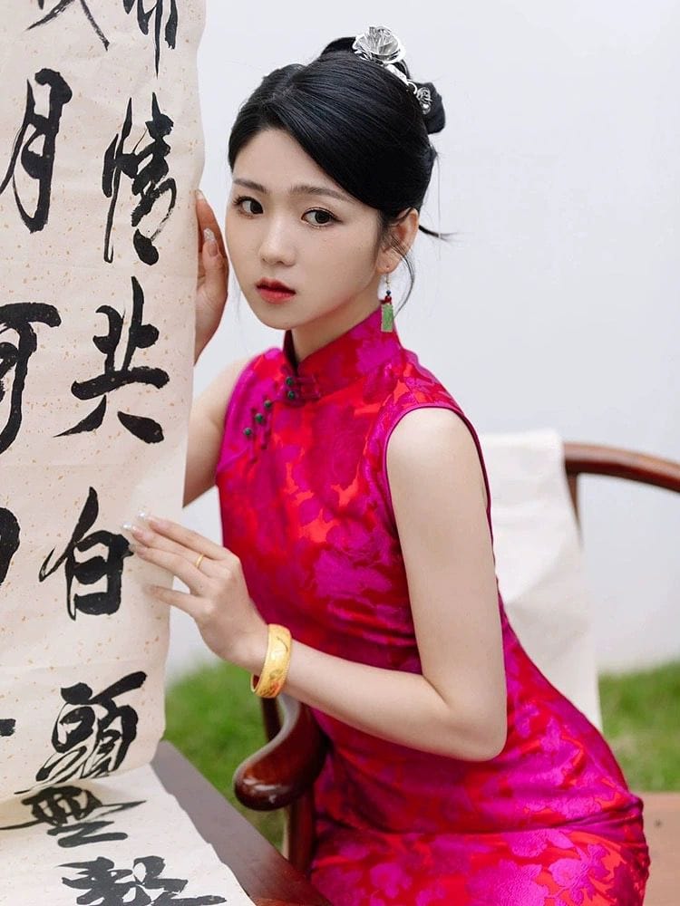 Beth and Brian Qipa-FT New Chinese style (新中式), sleeveless fuchsia midi Cheongsam