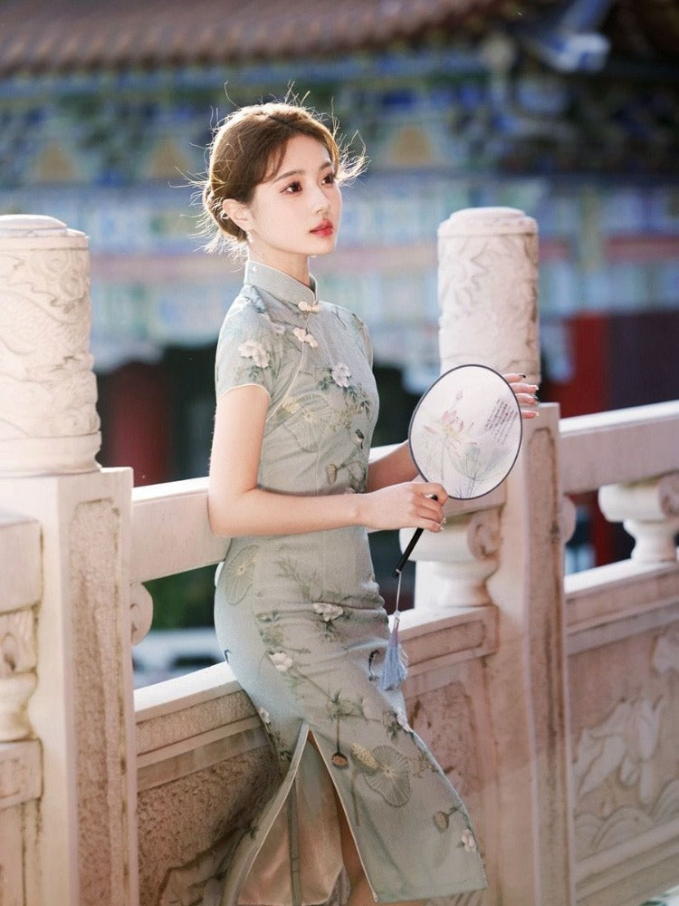 Beth and Brian Qipao-YG Floral pattern, silk hemp midi Cheongsam with short sleeves