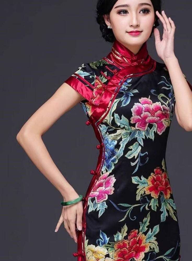 Beth and Brian Qipao-MYC Floral pattern, high-end, mulberry silk black midi Cheongsam