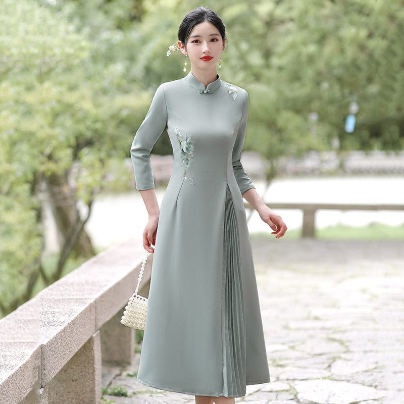 Beth and Brian Qipao-ZQYS Floral pattern, acetate mid-length Ao dai