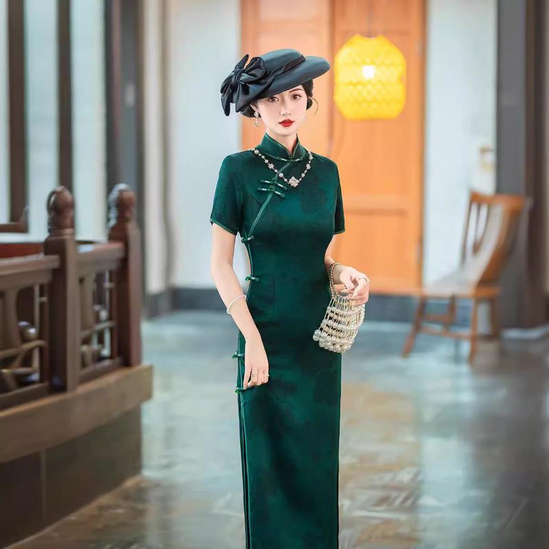 Beth and Brian Qipao-LXM Plus size, red&green midi Cheongsam for mothers