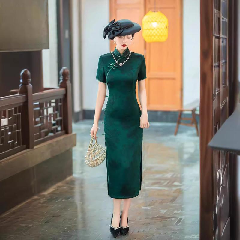 Beth and Brian Qipao-LXM Plus size, red&green midi Cheongsam for mothers