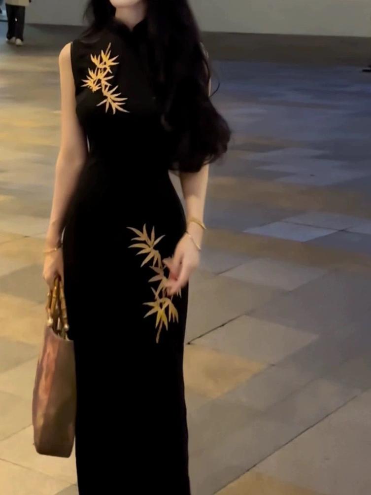 Beth and Brian Qipao-SHY New Chinese style (新中式), gold bamboo leaf pattern, long Cheongsam