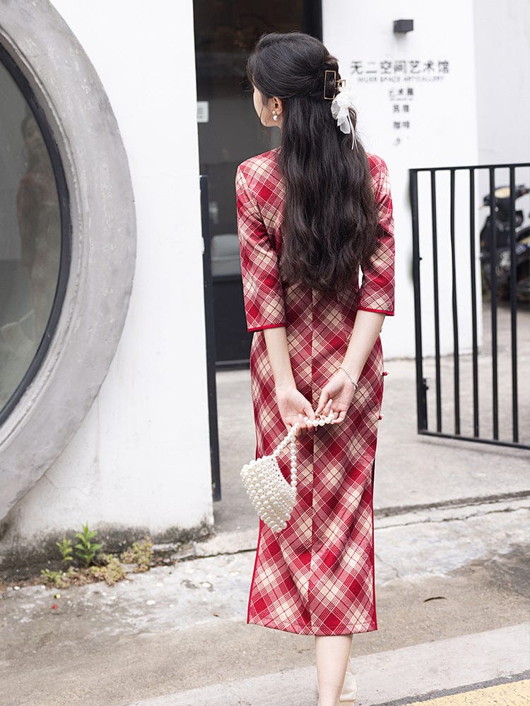 Beth and Brian Qipao-LSB Plaid pattern, velvet fabric, red midi Cheongsam