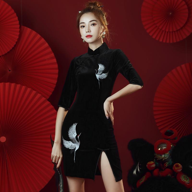 Crane embroidery, velvet fabric, black Qipao dress, short Cheongsam dress
