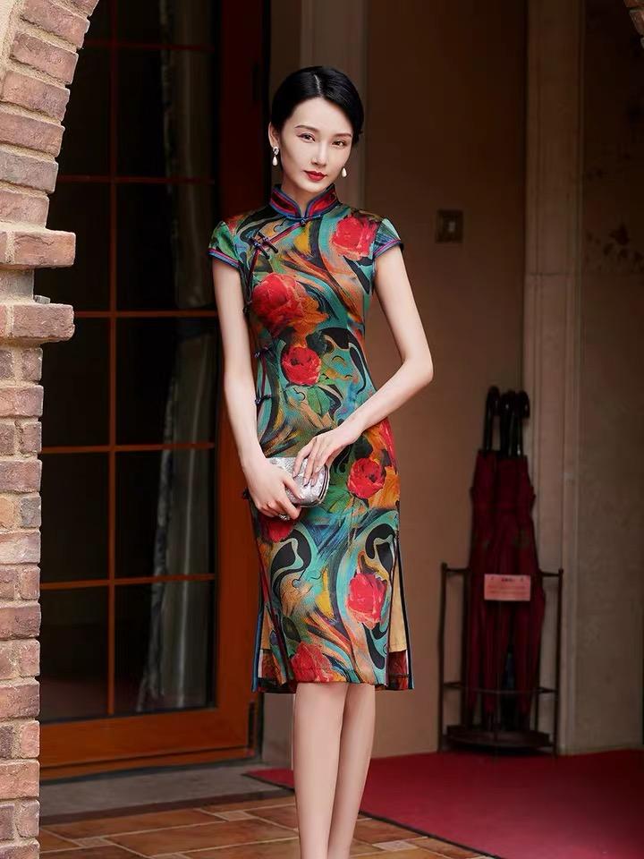 Qipao dress for women, modern Qipao, silk Qipao, silk Cheongsam – Beth ...