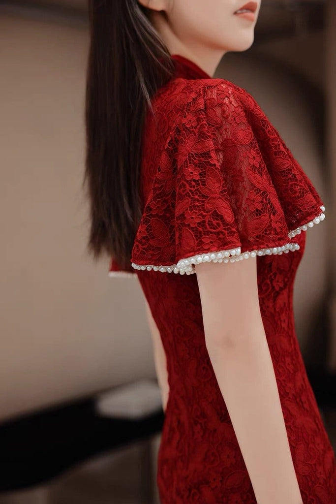 Butterfly pattern, lace long Qipao with lotus leaf sleeves