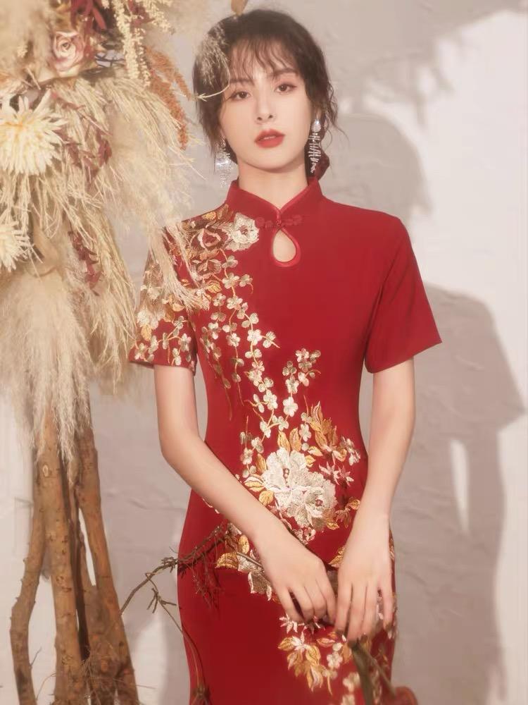 Floral embroidery, butterfly mesh fabric, red long Qipao