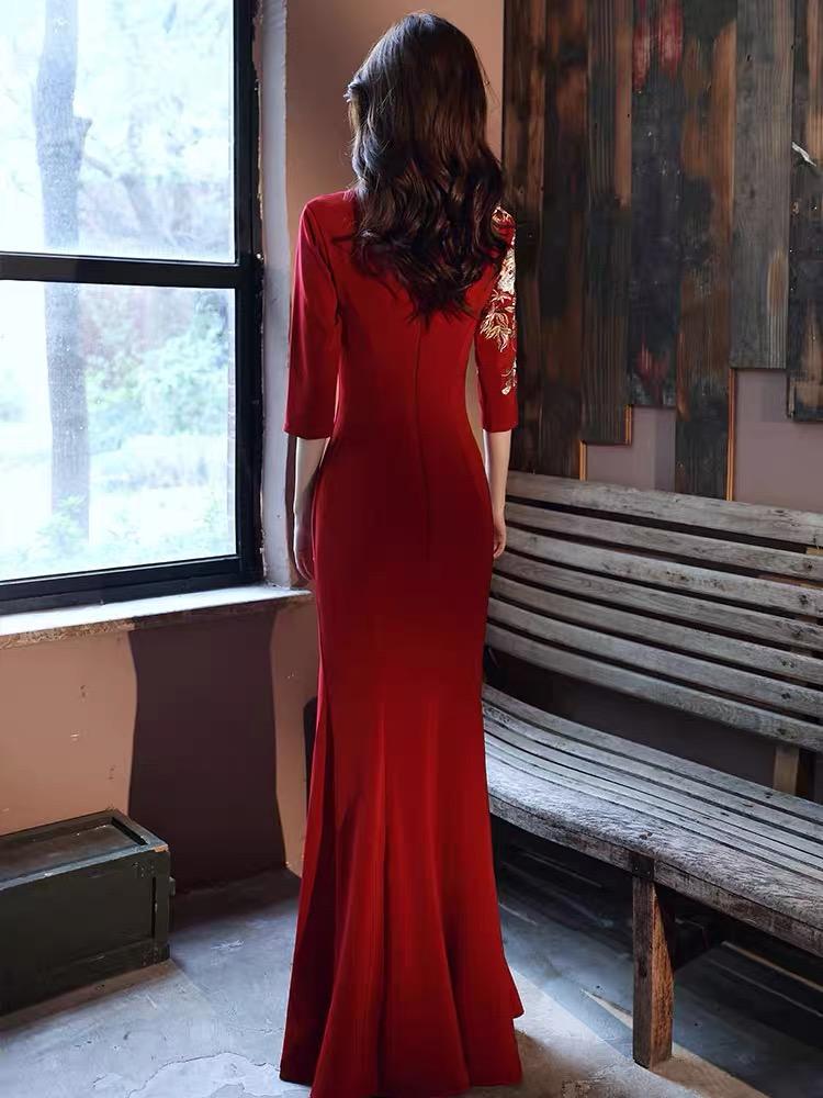 Latest Gown and Top Styles for Ladies 2021 - Ladeey