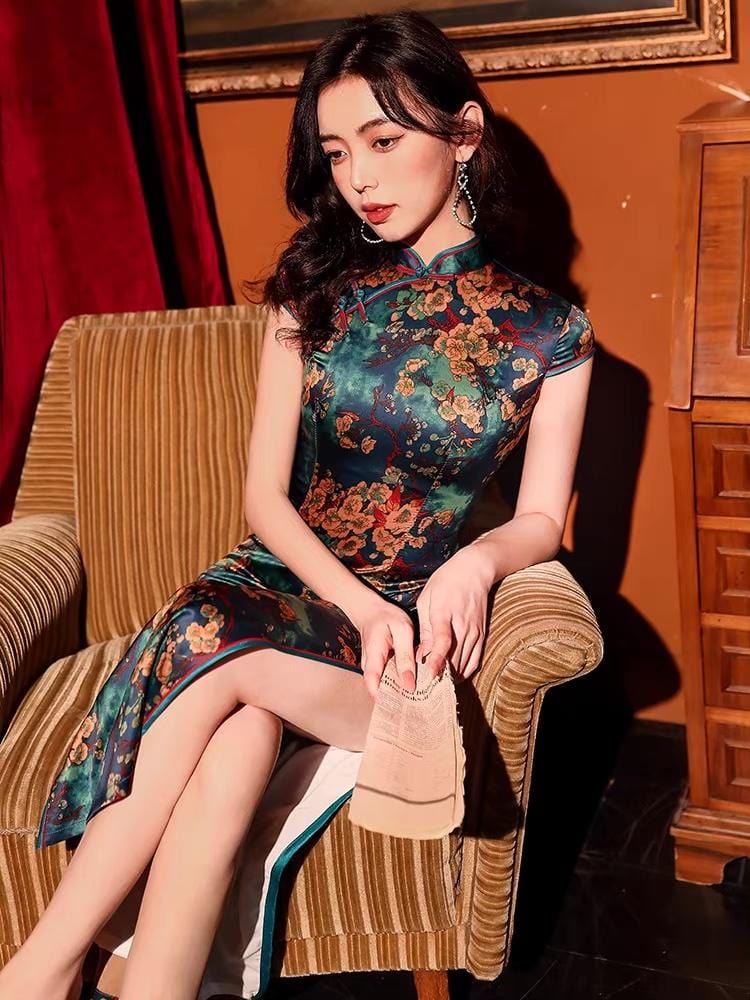 Floral pattern, artificial silk long Qipao