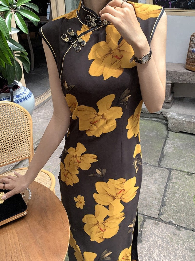 Beth and Brian Qipao- MYJ The style of the ROC, flat cut daily long Qipao