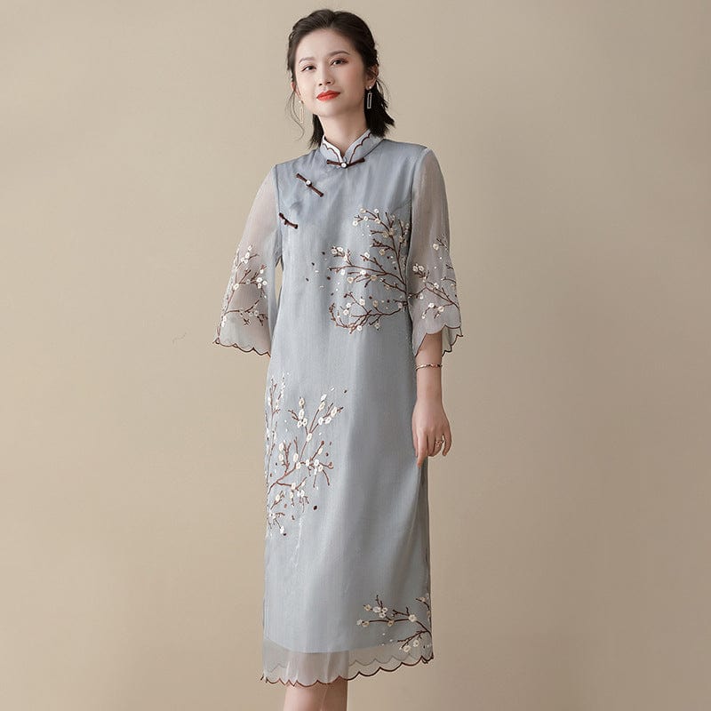 Beth and Brian Qipao-XZY Floral embroidery, mid-length Qipao with three quarter sleeves
